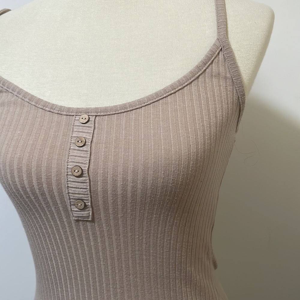 Tan Ribbed Tank by Rue21 in‎ Size Small - Picture 2 of 9